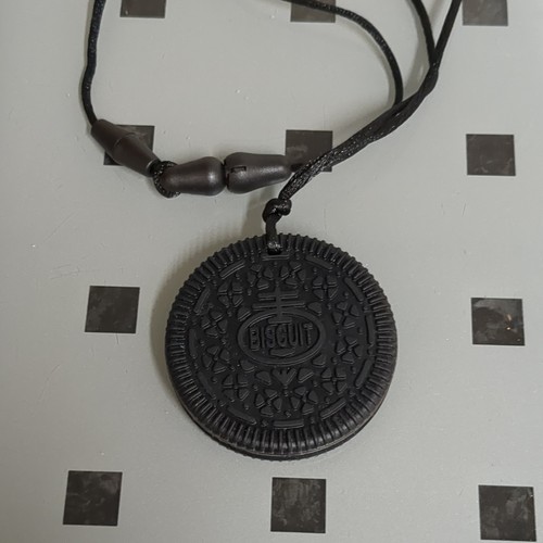 Cookie chew necklace - cookie,